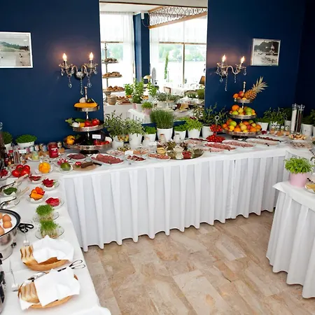 Hotel Tennis & Yacht Velden