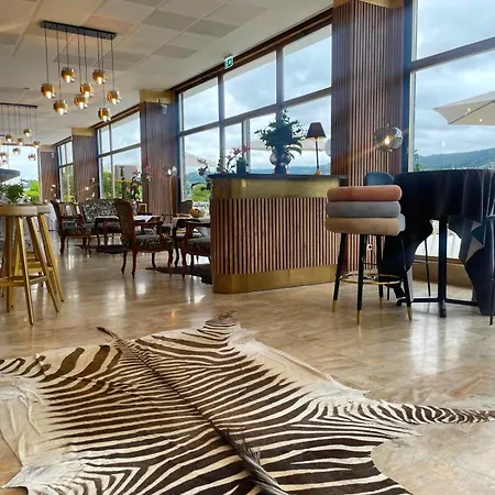 Tennis & Yacht Velden Hotel 3*