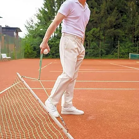 Hotel Tennis & Yacht Velden 3*