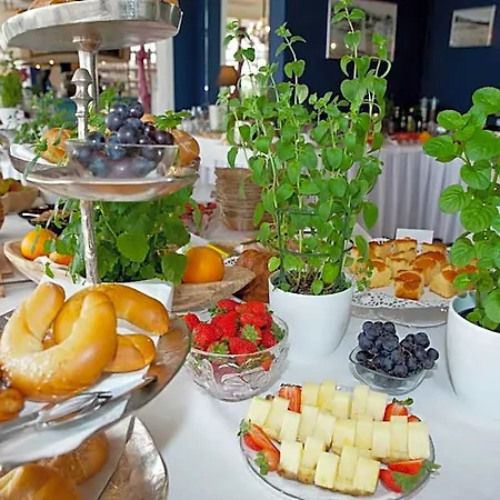 Hotel Tennis&yacht Velden 3*