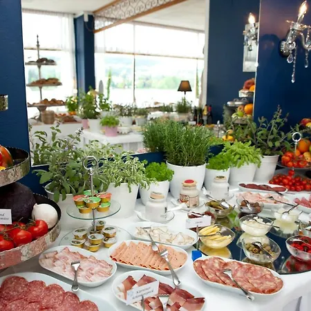 호텔 Tennis & Yacht Velden 벨덴암워스에르시