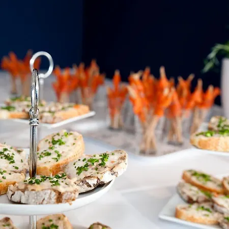 Hotell Tennis & Yacht Velden