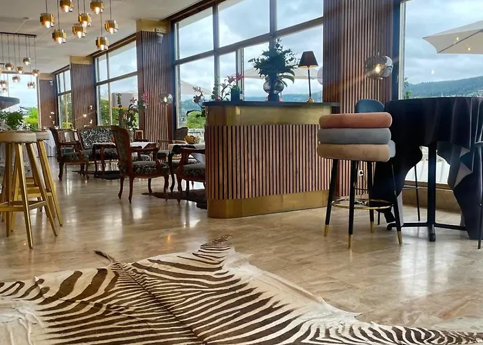 Tennis & Yacht Velden Hotell 3*