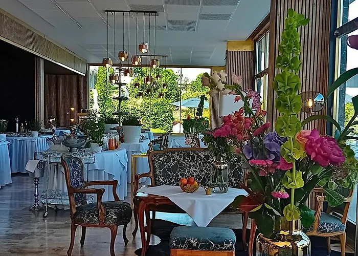 Tennis & Yacht Velden Hotell 3*